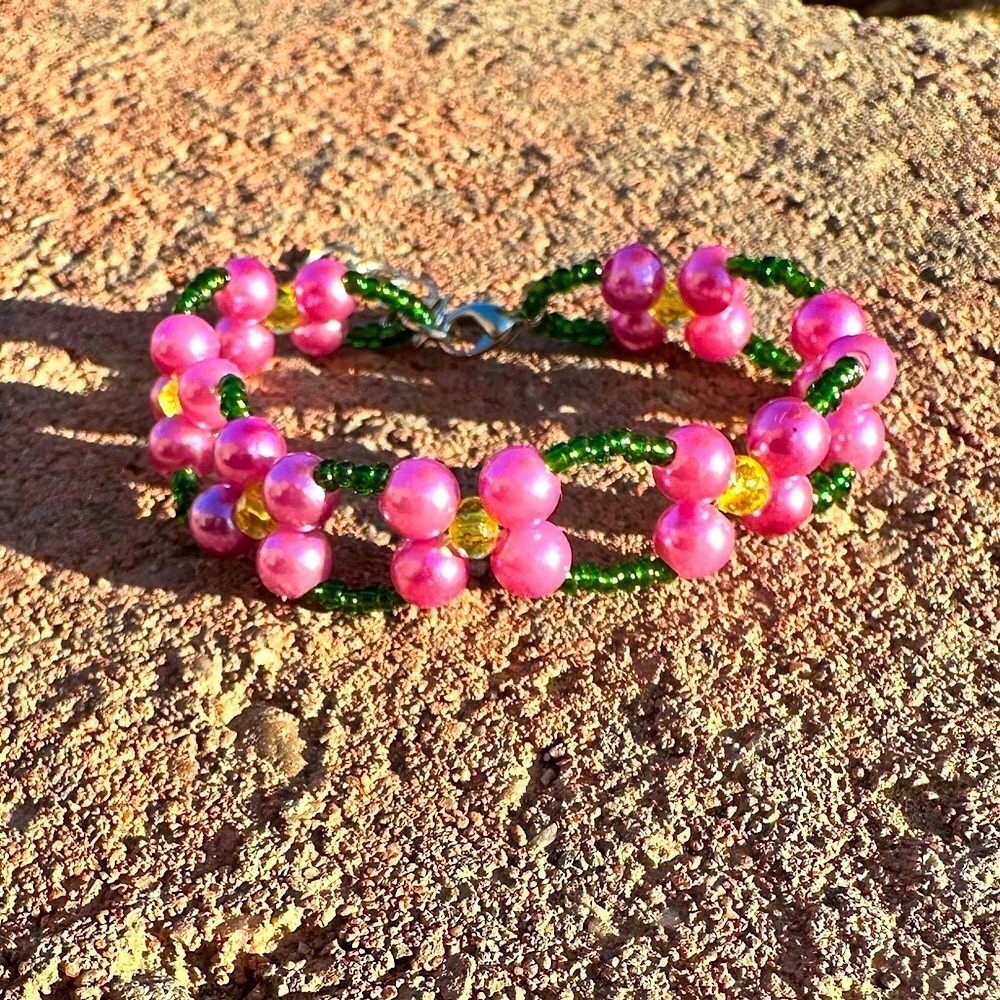Light Pink Faux Pearl Floral Beaded Bracelet with Silver Colored Accents